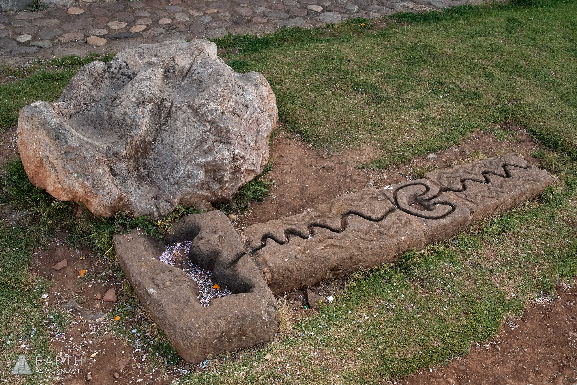 Inca Oracle Inca Oracle Stone - Photo